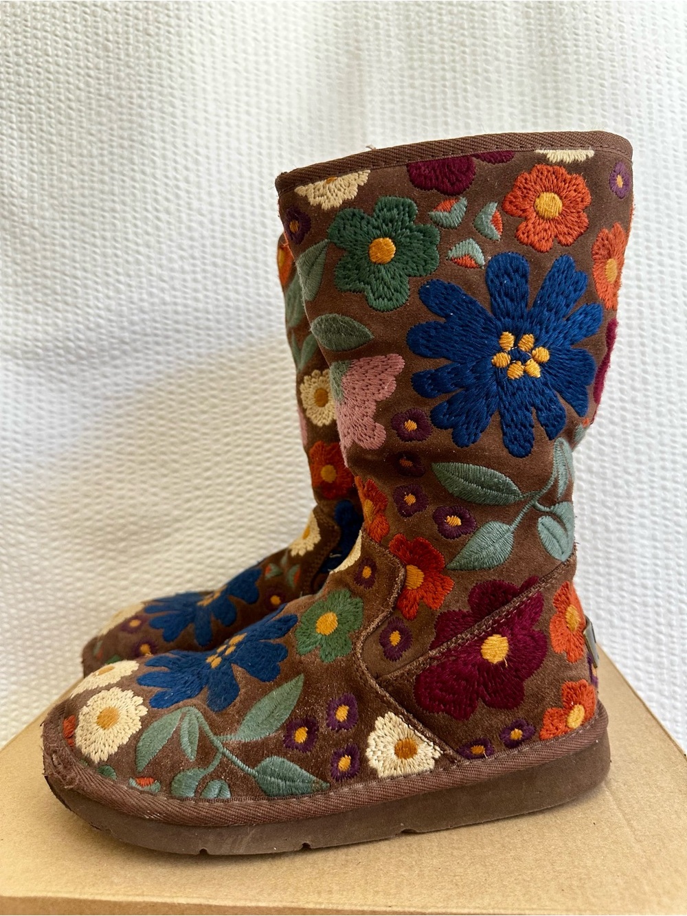 Vintage Y2K UGG Wahine Floral Embroidered Boots Women’s Size 5 Limited Edition - Picture 2 of 15